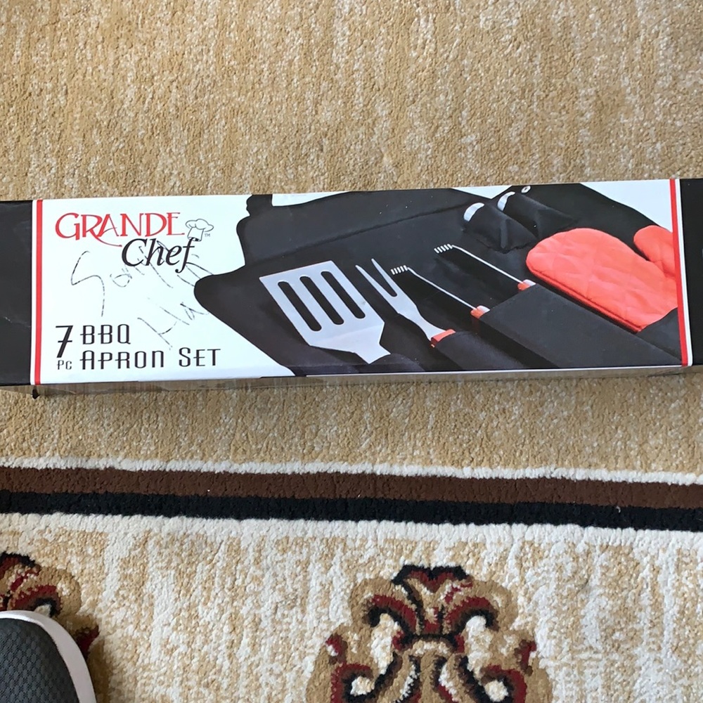Grande Chef 7 BBQ piece Apron Set